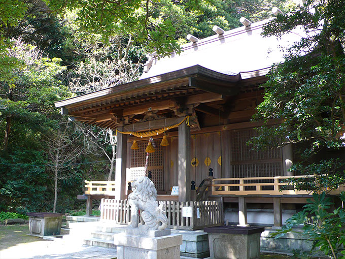 甘縄神社の社殿